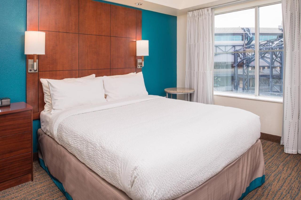 Residence Inn Pittsburgh North Shore Buitenkant foto