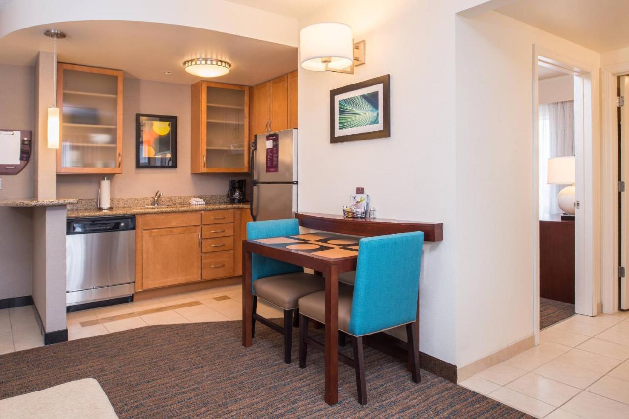 Residence Inn Pittsburgh North Shore Buitenkant foto