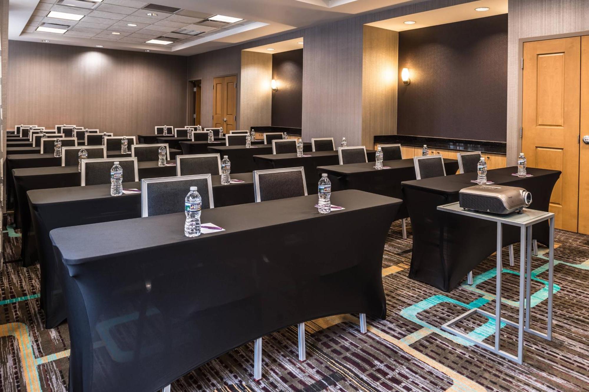 Residence Inn Pittsburgh North Shore Buitenkant foto